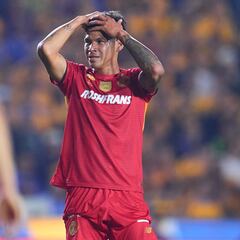 Robert Morales no es la solución que necesita Pumas