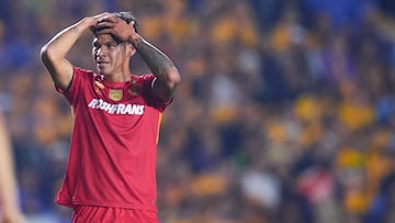 Robert Morales of Toluca during the final first leg match between Tigres UANL and Toluca, as part of the Liga BBVA MX, Torneo Apertura 2025 at Universitario Stadium, on December 11, 2025 in Monterrey, Nuevo Leon, Mexico.