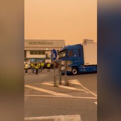Un camionero se salta un piquete de la huelga a toda velocidad: iba drogado y bebido