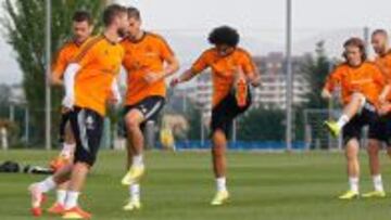 Marcelo se une al grupo en un entrenamiento sin Cristiano
