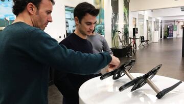 Pedrosa visitó la fábrica de componentes de bici Rotor