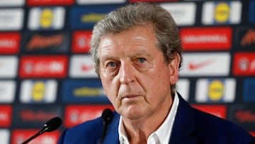 ABD02. Chantilly (France), 28/06/2016.- England manager Roy Hodgson holds a press conference at the England team hotel in Chantilly, France, 28 June 2016. England manager Roy Hodgson announced his resignation after England lost 1-2 to Iceland in the UEFA EURO 2016 round of 16 soccer match on 27 June in Nice, France. (Niza, Francia, Islandia) EFE/EPA/ABEDIN TAHERKENAREH