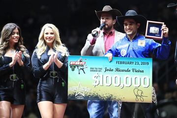 El brasileño João Ricardo Vieira durante la entrega de premios. 