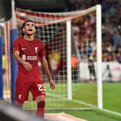 Luis Díaz intenta, pero Liverpool pierde ante Salzburgo