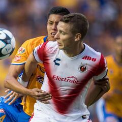 Tigres deja escapar la victoria en casa, aunque mantiene el invicto
