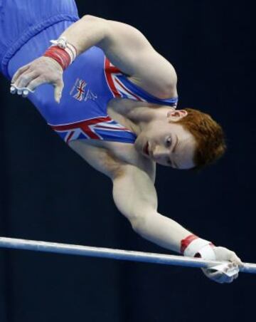 El británico Daniel Purvis durante su ejercicio de barra fija.