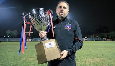 El DT despedido de Colo Colo que encontró club en Europa
