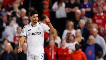 Soccer Football - Carabao Cup - Second Round - Fulham v Bristol City - Craven Cottage, London, Britain - August 27, 2025 Fulham's Raul Jimenez celebrates scoring their second goal Action Images via Reuters/Andrew Couldridge EDITORIAL USE ONLY. NO USE WITH UNAUTHORIZED AUDIO, VIDEO, DATA, FIXTURE LISTS, CLUB/LEAGUE LOGOS OR 'LIVE' SERVICES. ONLINE IN-MATCH USE LIMITED TO 120 IMAGES, NO VIDEO EMULATION. NO USE IN BETTING, GAMES OR SINGLE CLUB/LEAGUE/PLAYER PUBLICATIONS. PLEASE CONTACT YOUR ACCOUNT REPRESENTATIVE FOR FURTHER DETAILS..