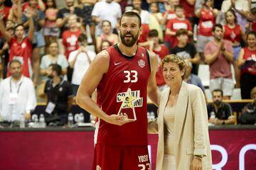 Los jugadores del Girona celebran el ascenso a la liga ACB.