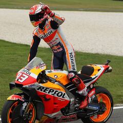 Márquez pone al Repsol Honda a un punto del Ducati Team