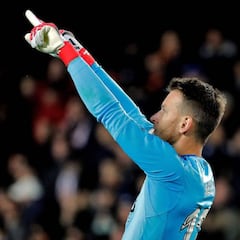 El Valencia deja su puerta a cero 15 jornadas después