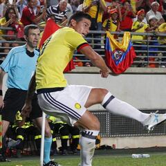 La zurda de James no falta a la cita en el empate ante España