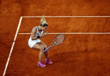 Gran a?o de la eslovaca que entra por primera vez en el top ten del tenis mundial. Empez¨® en el puesto 38 y ascendi¨® 33 puestos hasta el quinto que ocupa actualmente. Redonde¨® su a?o ganando la WTA Finals en Singapur al vencer en la final a Angelique Kerber.