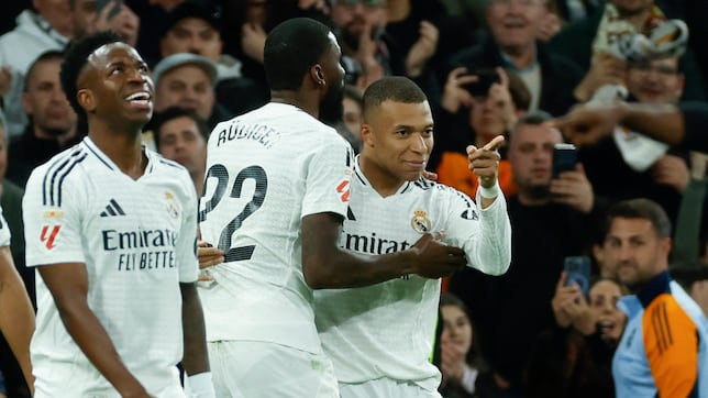Mbappé salva un mal día