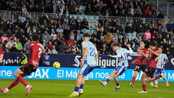 Niño, justo al rematar para hacer el 1-0 ante el Mirandés.