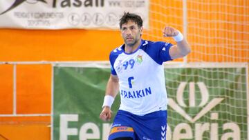 Los 10 goles del pivote Salinas impulsan al Granollers