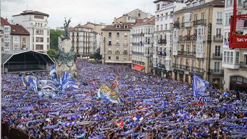 Reencuentro del Alavés con su afición