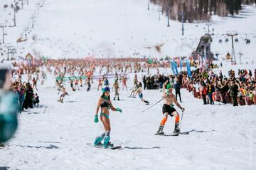 Descenso en bikini y ba?ador, tanto en esqu¨ª como en snowboard, de 1.761 personas.