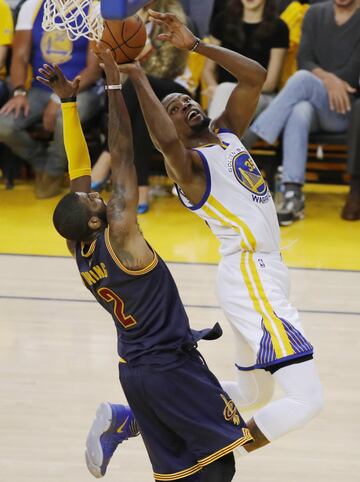 La victoria de los Warriors en el primer partido en imágenes