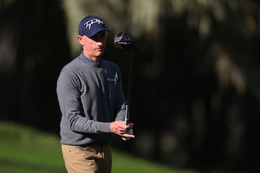 ¿Cuántos palos hay en el golf, cómo se llaman y para qué sirve cada uno?