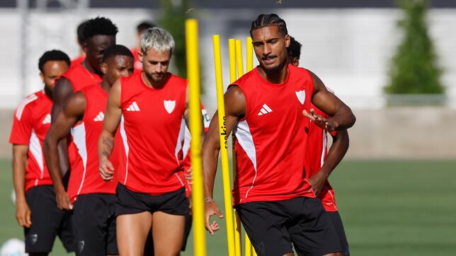 Badé, a un paso del Leverkusen