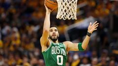 SAN FRANCISCO, CALIFORNIA - JUNE 02: Jayson Tatum #0 of the Boston Celtics shoots the ball against the Golden State Warriors during the third quarter in Game One of the 2022 NBA Finals at Chase Center on June 02, 2022 in San Francisco, California. NOTE TO USER: User expressly acknowledges and agrees that, by downloading and/or using this photograph, User is consenting to the terms and conditions of the Getty Images License Agreement.   Ezra Shaw/Getty Images/AFP
== FOR NEWSPAPERS, INTERNET, TELCOS & TELEVISION USE ONLY ==