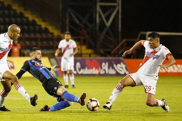 Había jugado toda su vida en Huachipato y ayer se anunció su partida. Fue parte del histórico título del 2012, aunque en el último tiempo no era titular indiscutido.