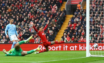 Liverpool y Manchester City disputaron un gran partido por la fecha 28 de la Premier League, en un duelo determinante por el título de la temporada 2023/2024.