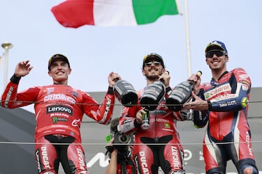 “Muy feliz por el podio de Mir y me rindo ante Márquez”