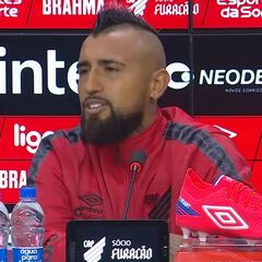 A Vidal le vuelven a preguntar por Sampaoli y su respuesta es durísima: involucra a terceros