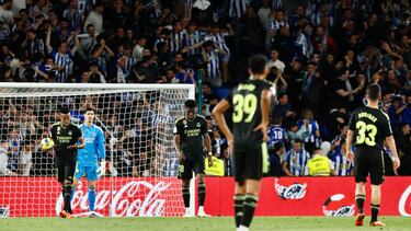 Los jugadores del Real Madrid se lamentan