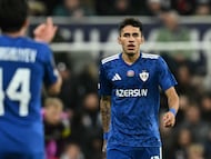 Qarabag's Colombian forward #17 Camilo Duran reacts after scoring their first goal during the UEFA Champion's League knockout round play-off, 2nd leg football match between Newcastle United and Qarabag at St James' Park in Newcastle-upon-Tyne, north east England on February 24, 2026. (Photo by Paul ELLIS / AFP)