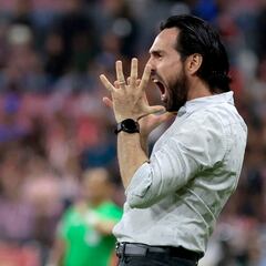 Habría sido todo para Gerardo Espinoza con Chivas