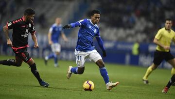 Yoel Bárcenas, con el Oviedo.