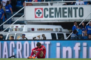 Las alarmas no dejan de sonar para los Lobos BUAP. El equipo ‘Licántropo’ ya es último de la tabla de cocientes y sólo le quedan tres partidos para salvar el barco. La permanencia todavía está en manos del cuadro poblano, pero deben sumar 7 de los 9 puntos que quedan. De lo contrario estarán prácticamente condenados a volver al lugar de donde vinieron el año pasado, el Ascenso MX.