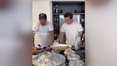 David Beckham y su familia han grabado este TikTok enseñando en la red social cómo ha sido su comida navideña familiar.