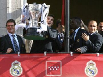 En la temporada 2006-2007 logra el trigésimo título liguero de la historia del Real Madrid y el tercero para Iker Casillas.  