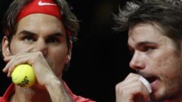 DURA DERROTA. Federer y Wawrinka, medallas de oro en Pekín 2008, encajaron un doloroso 0-3 ante Estados Unidos.