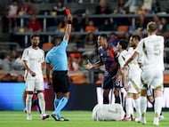 HOUSTON, TEXAS - FEBRUARY 28: Ant�nio Carlos #3 of the Houston Dynamo FC reacts after a red card penalty in the first half against the LAFC at Shell Energy Stadium on February 28, 2026 in Houston, Texas. Tim Warner/Getty Images/AFP (Photo by Tim Warner / GETTY IMAGES NORTH AMERICA / Getty Images via AFP)