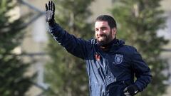 Turan eager to play again after Basaksehir presentation