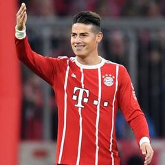 James marca y sale figura en la victoria del Bayern