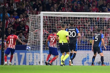 1-0. Antoine Griezmann marcó el primer gol.