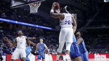 Yabusele, juega al poste bajo en el derbi ante el Fuenlabrada.