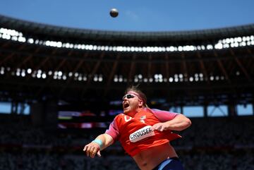 El estadounidense Ryan Crouser rompió uno de los récords mundiales más antiguos en atletismo con un registro de 23,37 metros en lanzamiento de peso en las pruebas del campeonato selectivo a los Juegos de Tokio. Crouser, de 28 años, superó el récord mundia