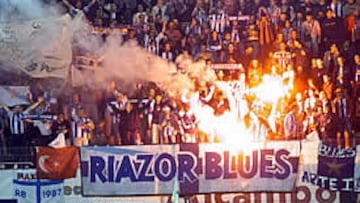 <b>DISCULPAS</b>. La peña "Riazor Blues", que ya se ha disuelto, ha anunciado en un comunicado su condena por la muerte de Manuel Ríos.