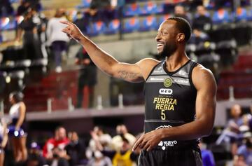 Dominique Johnson volvió a ser figura de Fuerza Regia, con 17 puntos. 