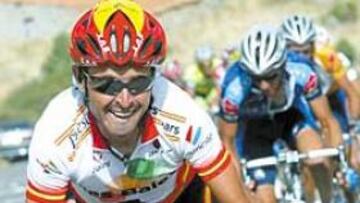 <b>BATALLADOR. </b>Francisco Mancebo lo intentó todo para escaparse y sacar tiempo a sus rivales.