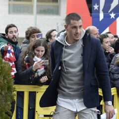 Giménez cumple 24 años asentado de nuevo en la defensa