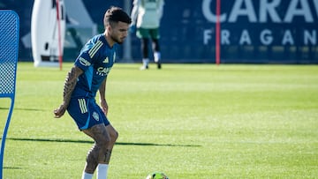 06/11/25 REAL ZARAGOZA ENTRENAMIENTO
Dani Tasende