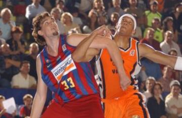 Marc Gasol debutó con el Barcelona en el año 2003. Estuvo en el equipo blaugrana hasta 2006. En ese tiempo, ganó una Liga ACB.